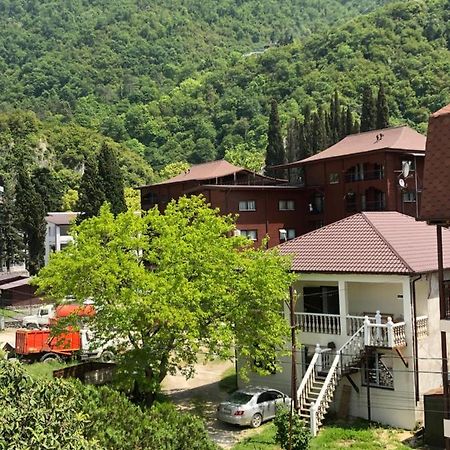 Гостевой Дом Tiма Hotel New Athos Bagian luar foto